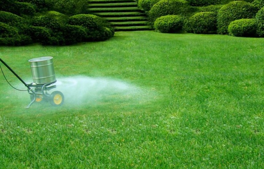 Lawn Fertilization